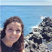 Insegnante di lingue straniere con più di 6 anni di esperienza all'estero, insegna il francese, inglese e arabo